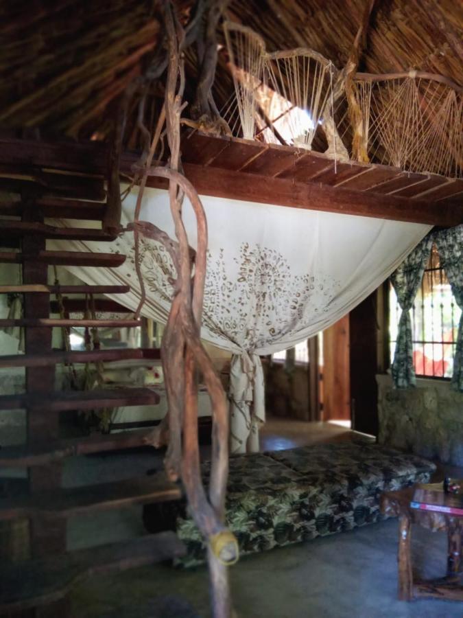 Ecolodge Uh May Francisco Uh May Buitenkant foto